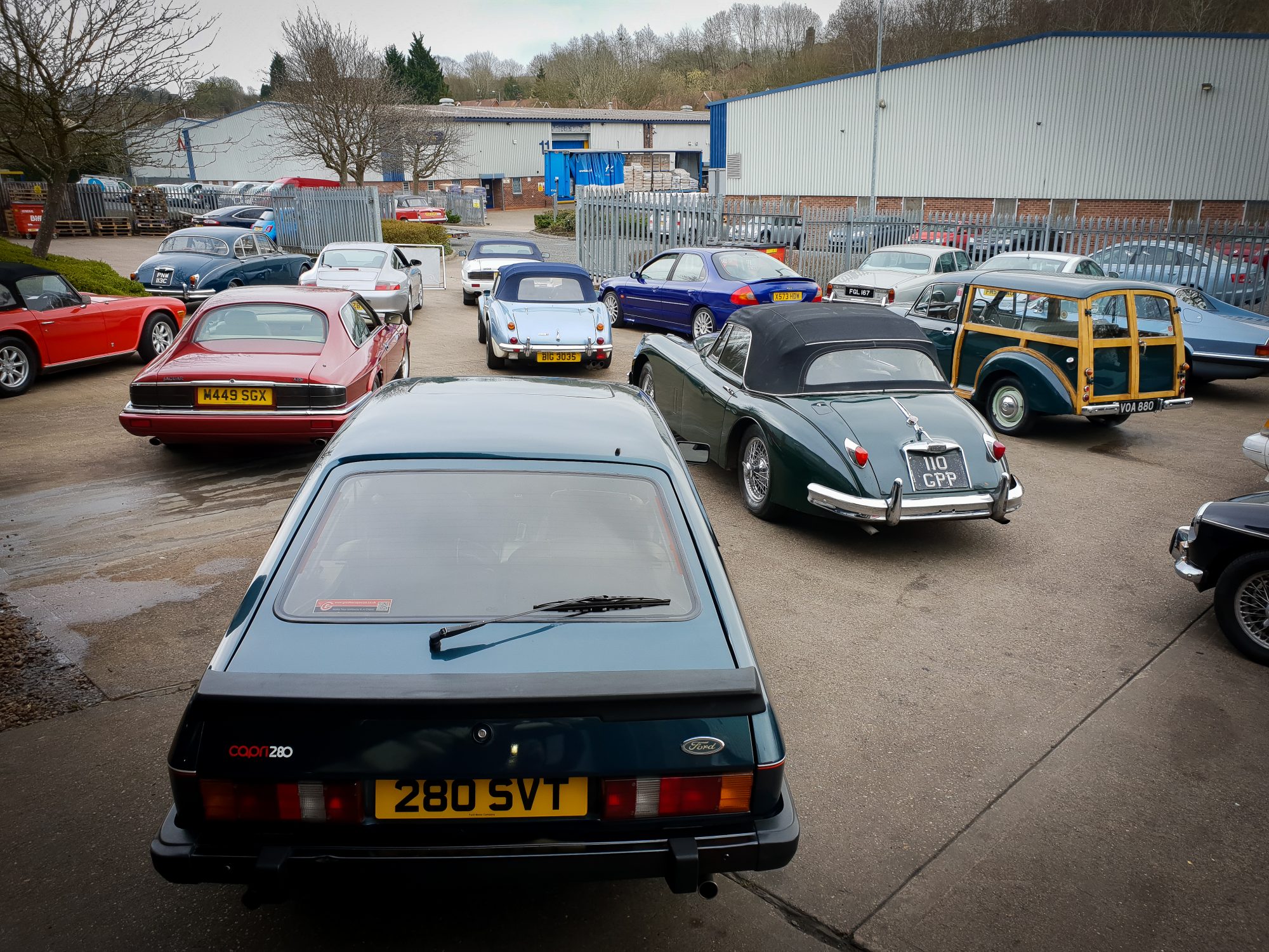 Great Escape Cars, Classic Car Hire, Ford Capri, Jaguar, Morris