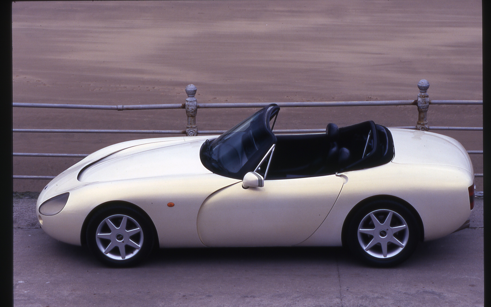 TVR, TVR Griffith, Griffith buying guide, Griffith side