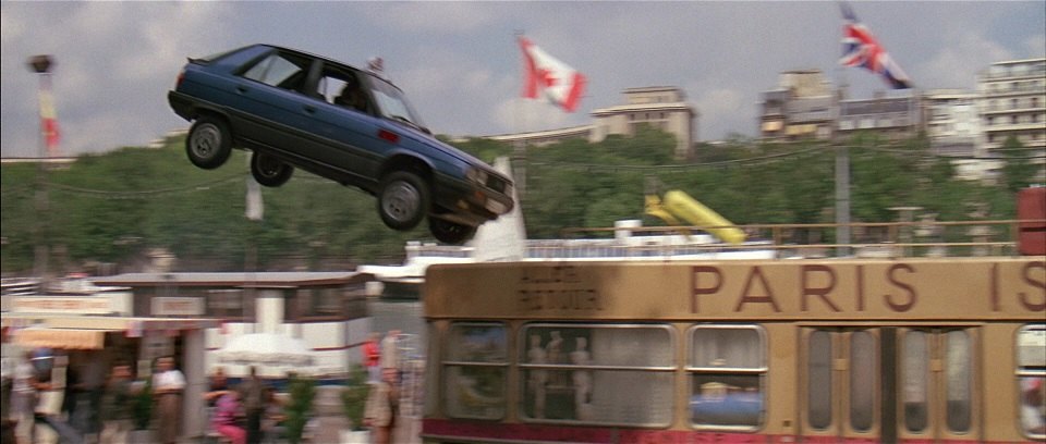 View to a kill, James Bond, renault 11, Renault stunt, Paris, Bond car