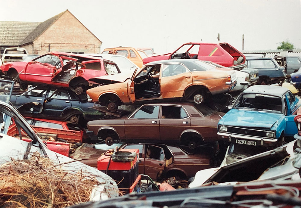Scrap, scrap yard, classic car, retro car, scrap classic car, barn find, restoration