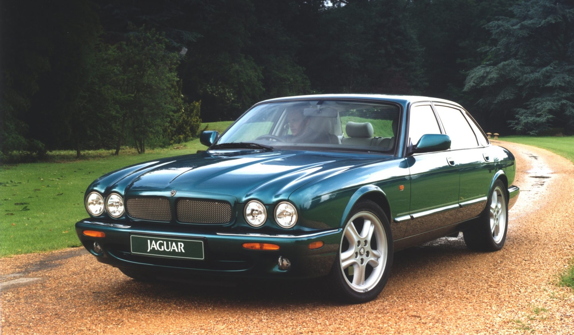 Jaguar, Jaguar XJR, classic car, retro car, motoring, automotive, classic Jaguar, Jaguar XJR, XJR
