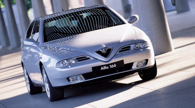 166, Alfa Romeo 166, Alfa Romeo, Alfa, italian car, classic car, retro car, motoring, automotive, busso V6, V6, motoring, automotive, car and classic, carandclassic.co.uk