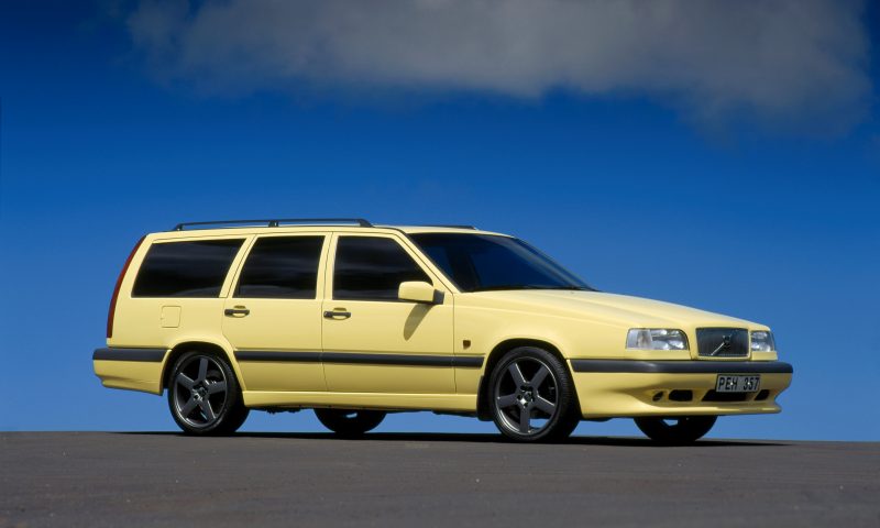 classic car, motoring, automotive, car and classic, carandclassic.co.uk, five-cylinder, five, cylinder, five-cylinder engine, Mercedes Benz 300D, Volvo 850 T-5R, Audi Quattro, Fiat Coupe, Land Rover Discovery Series II